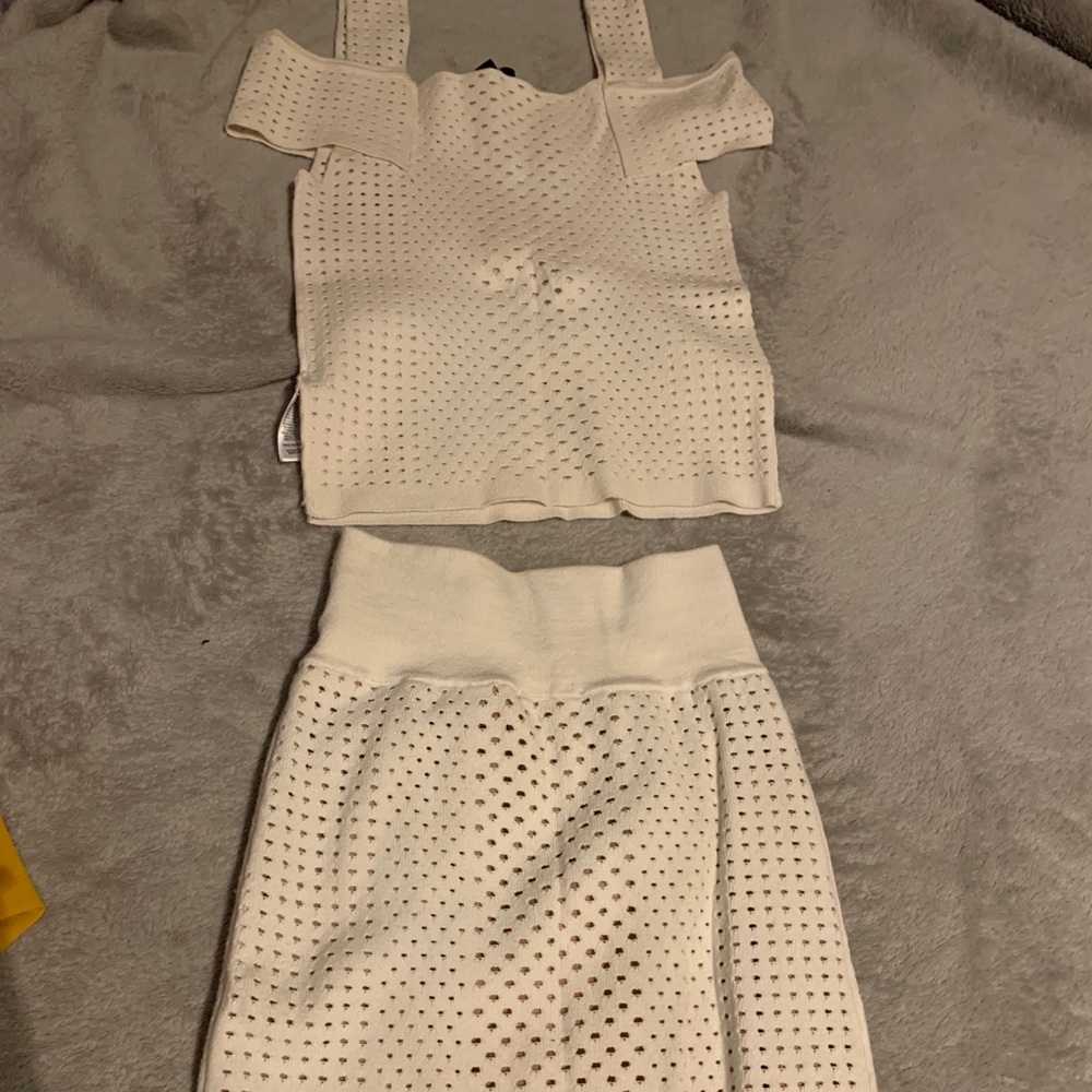 Two piece shirt/crop top